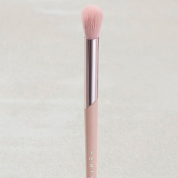 Fenty Beauty Other - Fenty Beauty BLending Brush